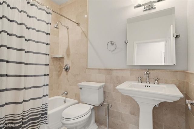 2508 Monarch Bay Drive, Las Vegas, NV 89128