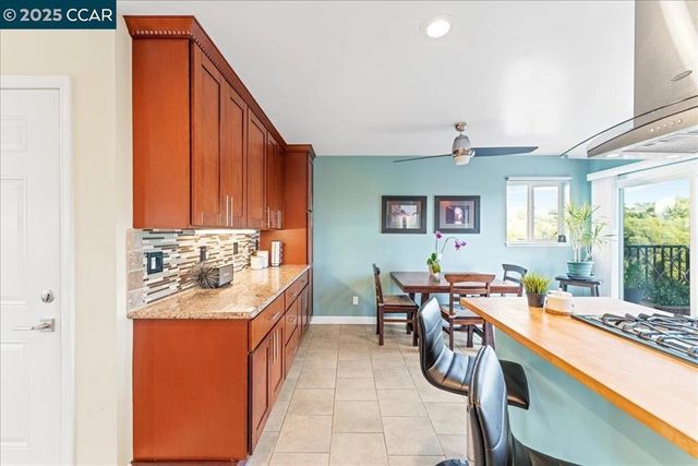 1236 Highland Blvd, Hayward, CA 94542