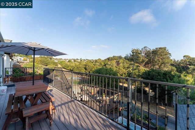 1236 Highland Blvd, Hayward, CA 94542