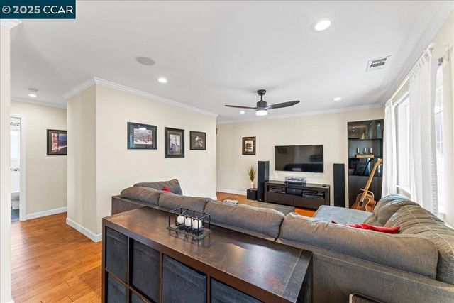 1236 Highland Blvd, Hayward, CA 94542