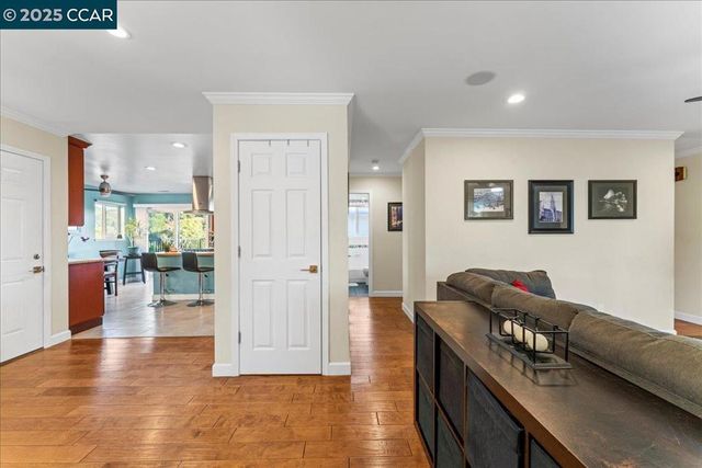 1236 Highland Blvd, Hayward, CA 94542