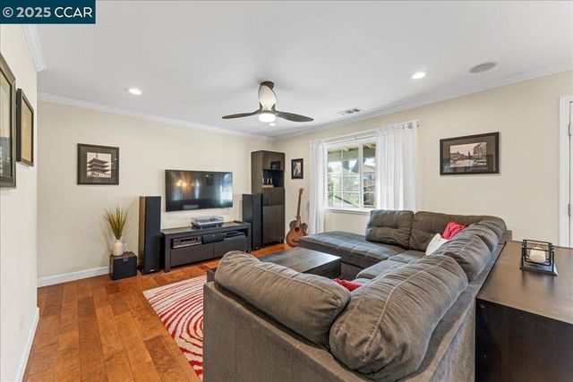 1236 Highland Blvd, Hayward, CA 94542