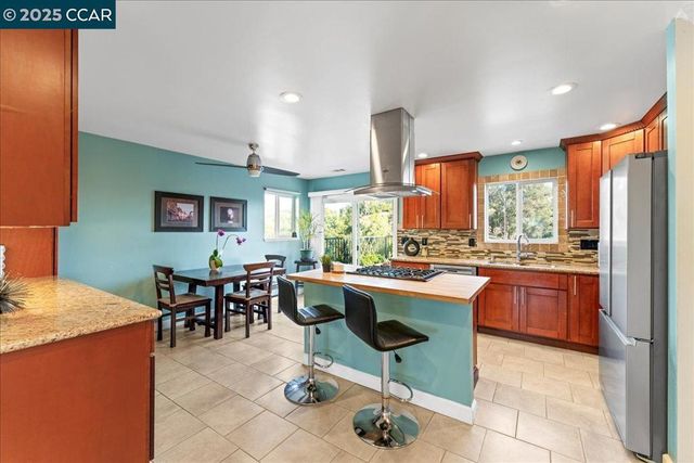 1236 Highland Blvd, Hayward, CA 94542