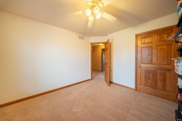 9418 Greyhawk Drive, Fort Wayne, IN 46835