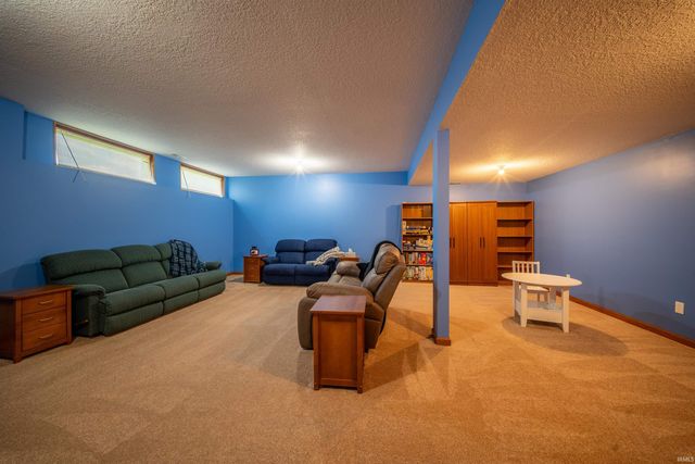 9418 Greyhawk Drive, Fort Wayne, IN 46835