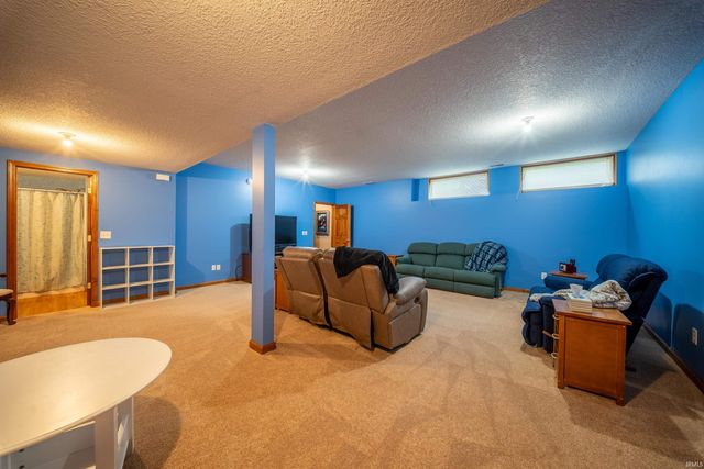 9418 Greyhawk Drive, Fort Wayne, IN 46835