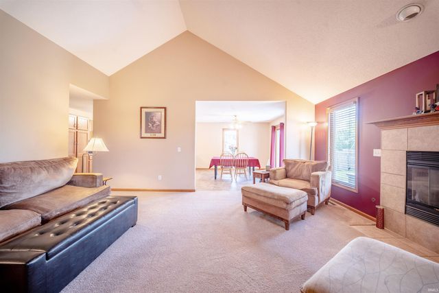 9418 Greyhawk Drive, Fort Wayne, IN 46835
