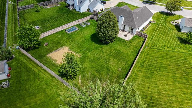 9418 Greyhawk Drive, Fort Wayne, IN 46835