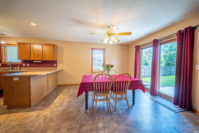 9418 Greyhawk Drive, Fort Wayne, IN 46835
