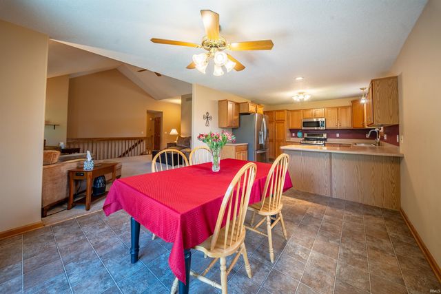 9418 Greyhawk Drive, Fort Wayne, IN 46835