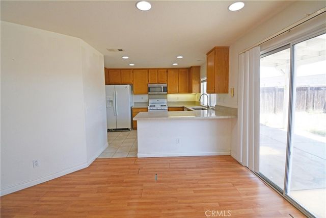274 Settlers Rd, Upland, CA 91786