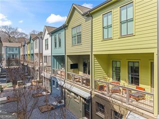 1056 Crest Circle SE 223, Atlanta, GA 30316