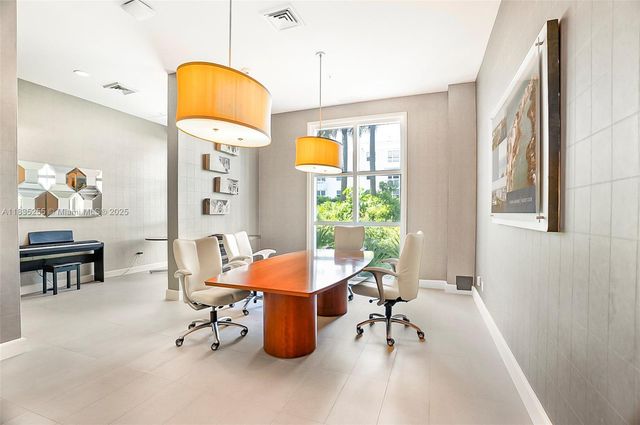 1945 S Ocean Dr 901, Hallandale Beach, FL 33009