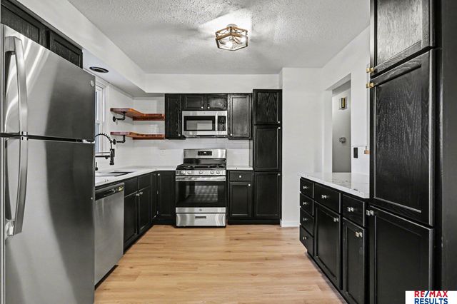 11564 Rambleridge Road, Omaha, NE 68164