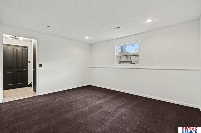 11564 Rambleridge Road, Omaha, NE 68164