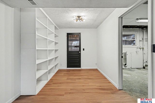 11564 Rambleridge Road, Omaha, NE 68164