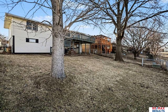11564 Rambleridge Road, Omaha, NE 68164