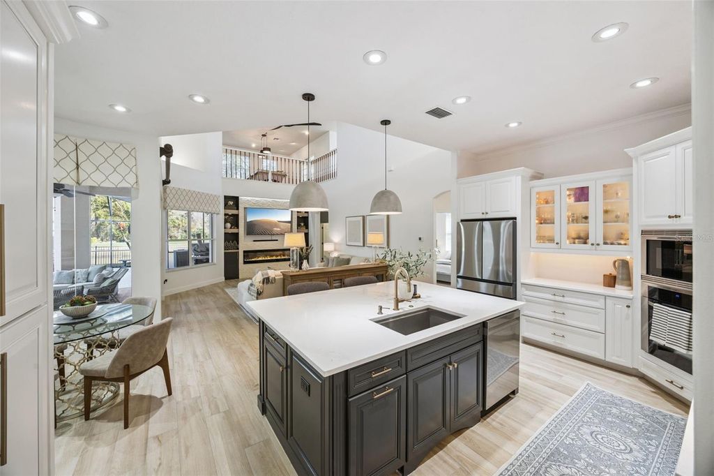 Image 13 of property listing at 2535 TETON STONE RUN, Orlando, FL 32828