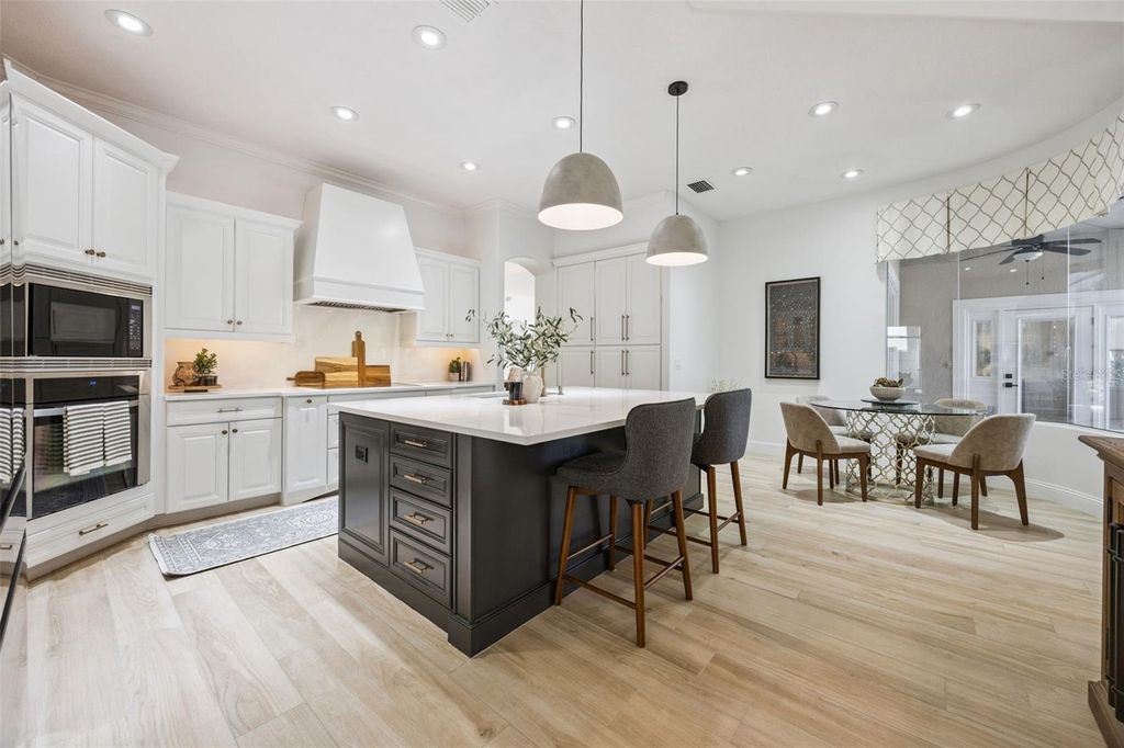 Image 15 of property listing at 2535 TETON STONE RUN, Orlando, FL 32828