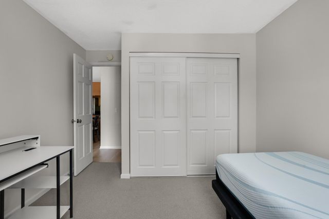 520 Ridgewood Avenue 102, Minneapolis, MN 55403