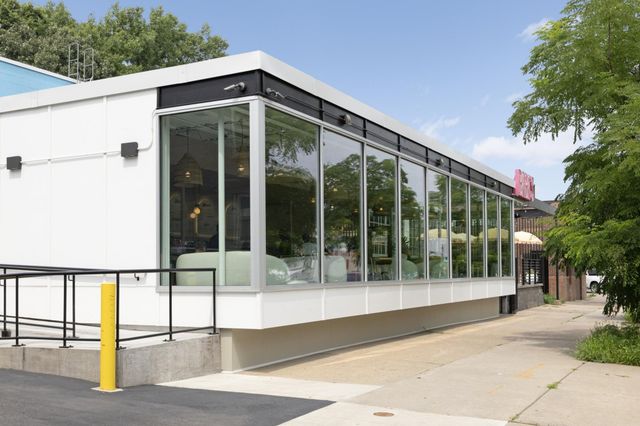 520 Ridgewood Avenue 102, Minneapolis, MN 55403