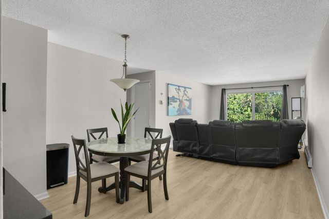 520 Ridgewood Avenue 102, Minneapolis, MN 55403