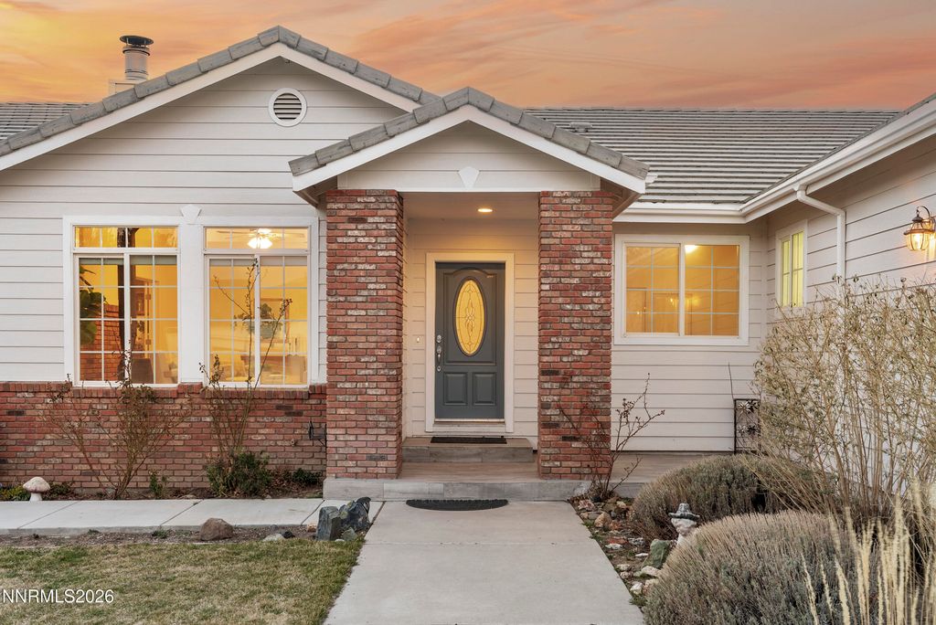 Image 2 of property listing at 325 Old Washoe Circle, Washoe Valley, NV 89704