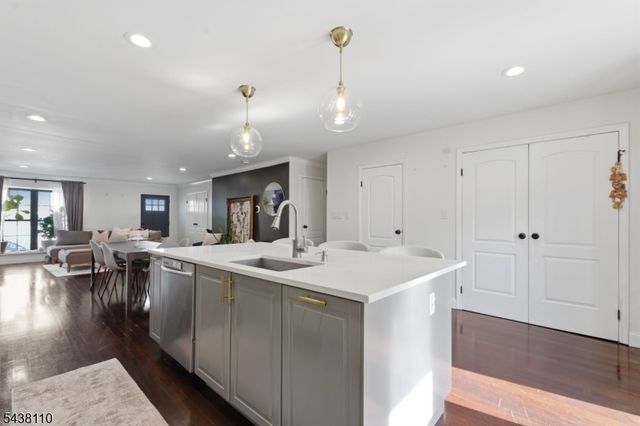 251 Mount Pleasant Ave, Newark City, NJ 07104