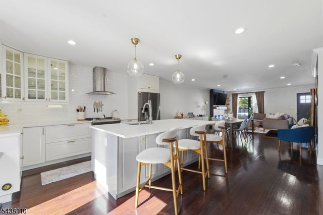 251 Mount Pleasant Ave, Newark City, NJ 07104