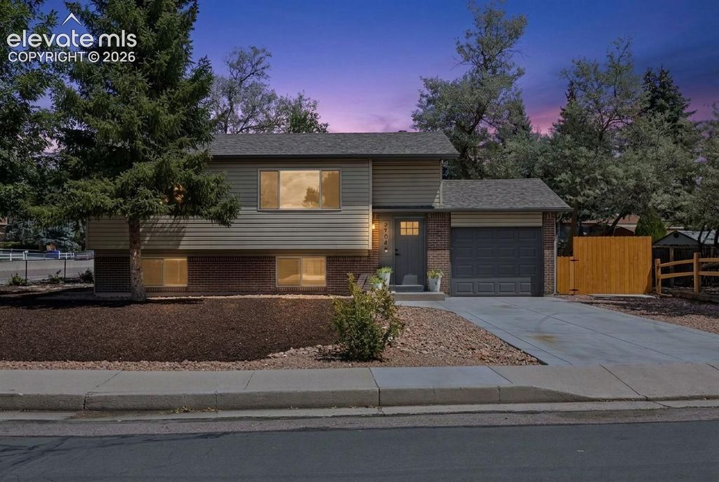 3704 Surrey Lane, Colorado Springs, CO 80918 — exterior
