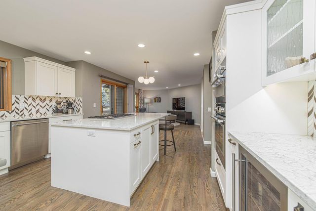 1648 NW Summit Drive, Bend, OR 97703