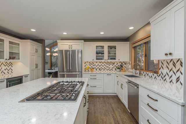 1648 NW Summit Drive, Bend, OR 97703