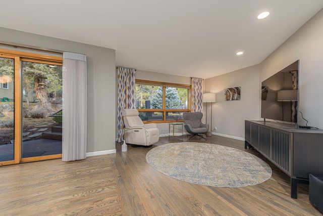 1648 NW Summit Drive, Bend, OR 97703