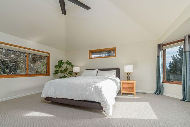 1648 NW Summit Drive, Bend, OR 97703