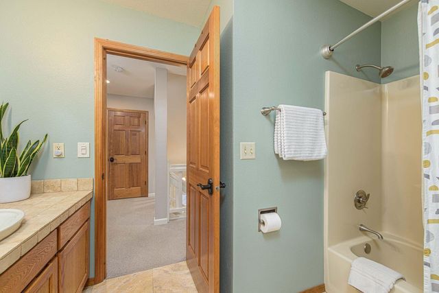 1648 NW Summit Drive, Bend, OR 97703