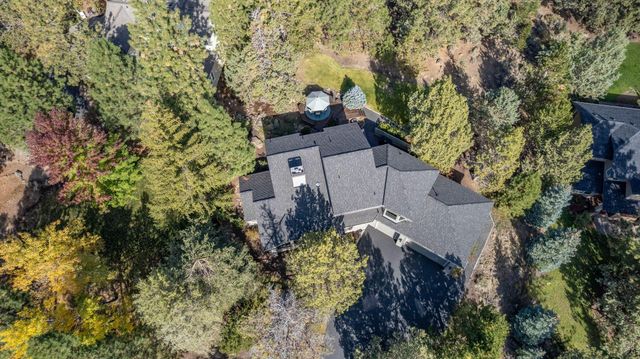 1648 NW Summit Drive, Bend, OR 97703