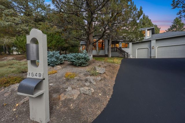1648 NW Summit Drive, Bend, OR 97703