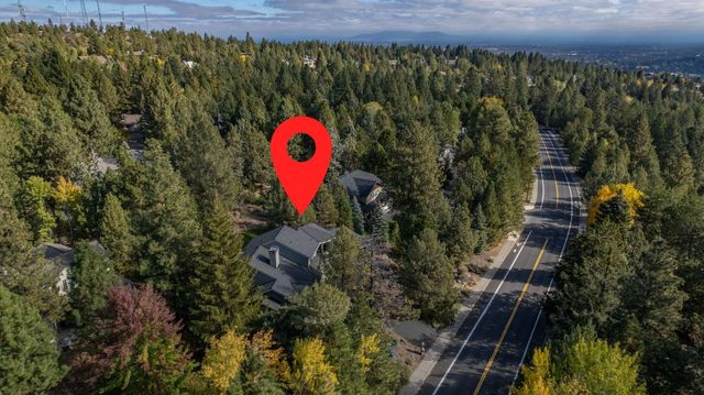 1648 NW Summit Drive, Bend, OR 97703