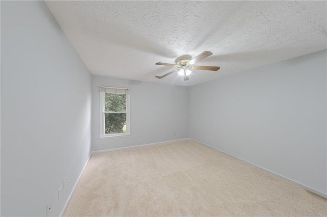 722 Thornapple Trail, Lawrenceville, GA 30046