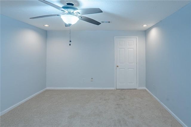 722 Thornapple Trail, Lawrenceville, GA 30046