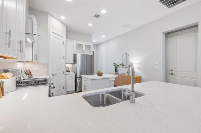 4323 Spicewood Springs RD 9, Austin, TX 78759