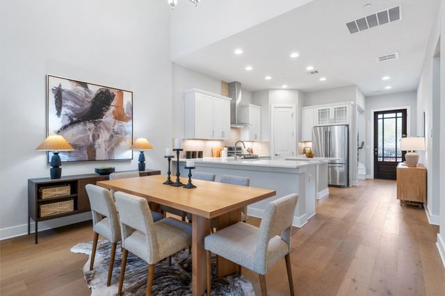 4323 Spicewood Springs RD 9, Austin, TX 78759