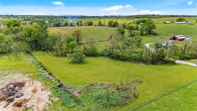 1113 NW Peterson Road, Bentonville, AR 72713