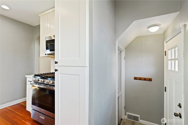 1121 Chester Avenue, Bremerton, WA 98337