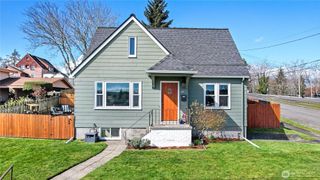 1121 Chester Avenue, Bremerton, WA 98337