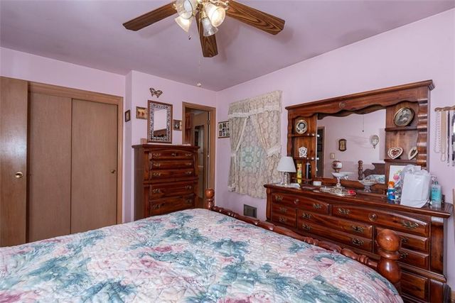 7226 Edgewood Boulevard, Shawnee, KS 66203