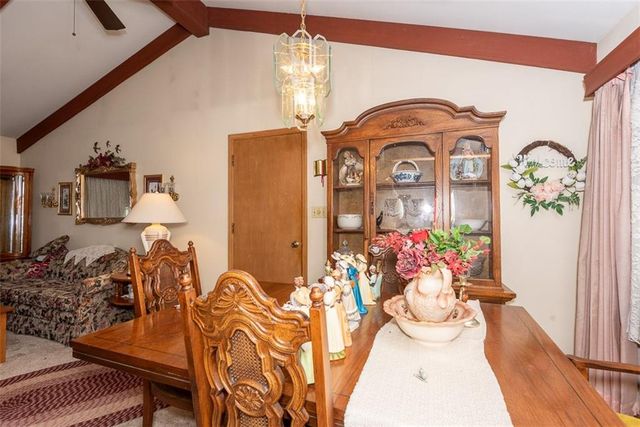 7226 Edgewood Boulevard, Shawnee, KS 66203