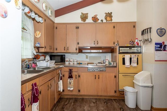 7226 Edgewood Boulevard, Shawnee, KS 66203