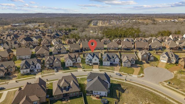 188 Karen Dr, Mount Juliet, TN 37122