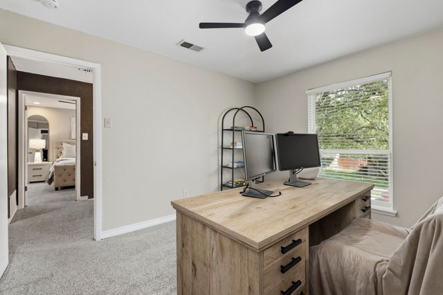 2604 Fallcreek Drive, Carrollton, TX 75006